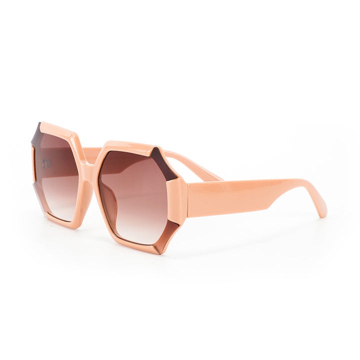 Ladies fashionable sunglasses with faceted frame Bowlift