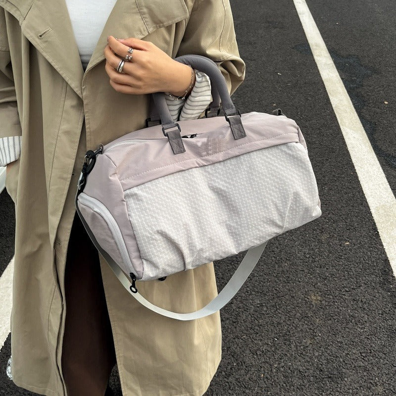 Travel bag with removable shoulder strap Bowlift