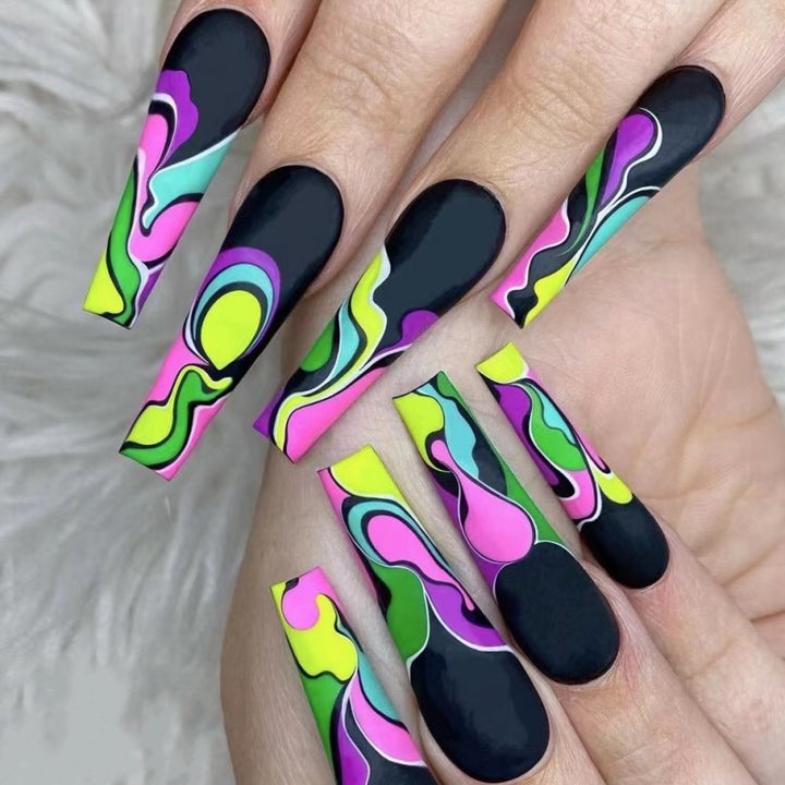 Creative wave pattern artificial nails Bowlift