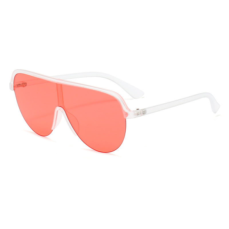 Women's sporty sunglasses in modern aviator design Bowlift