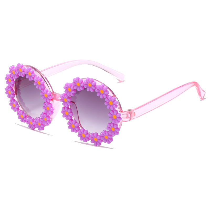 Women stylish sunglasses with floral applications Bowlift