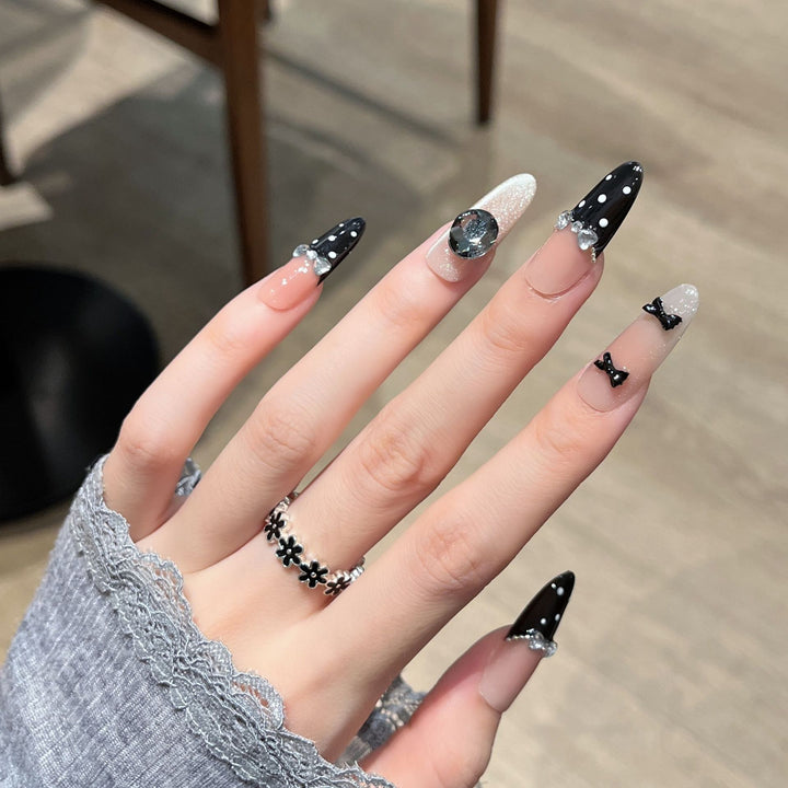 Decorative Rhinestone-Embellished Press-On Nail Extensions Bowlift