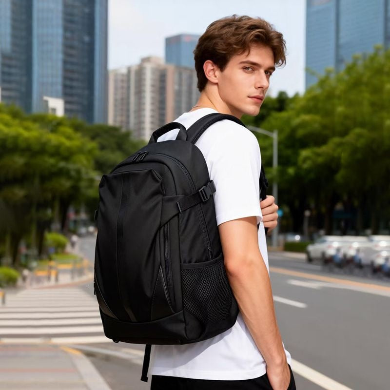 Backpack with innovative ventilation system and spacious compartments Bowlift