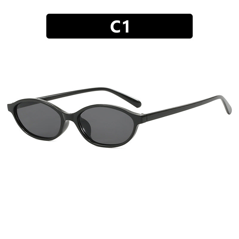 Women’s fashionable sunglasses in elegant retro design Bowlift