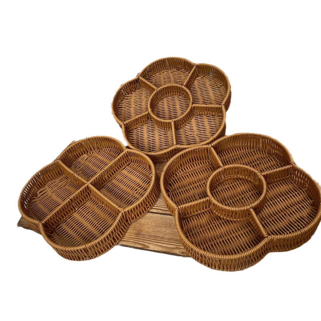 Ladies beef braided serving basket with three compartments Bowlift