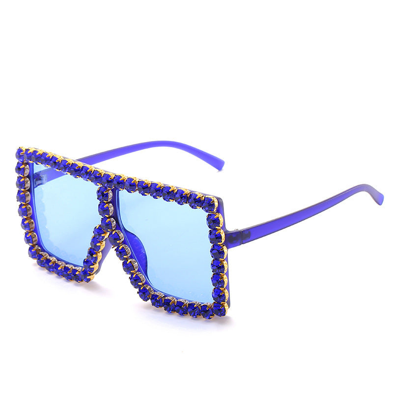 Women's fashionable sunglasses with rhinestone embellishment Bowlift