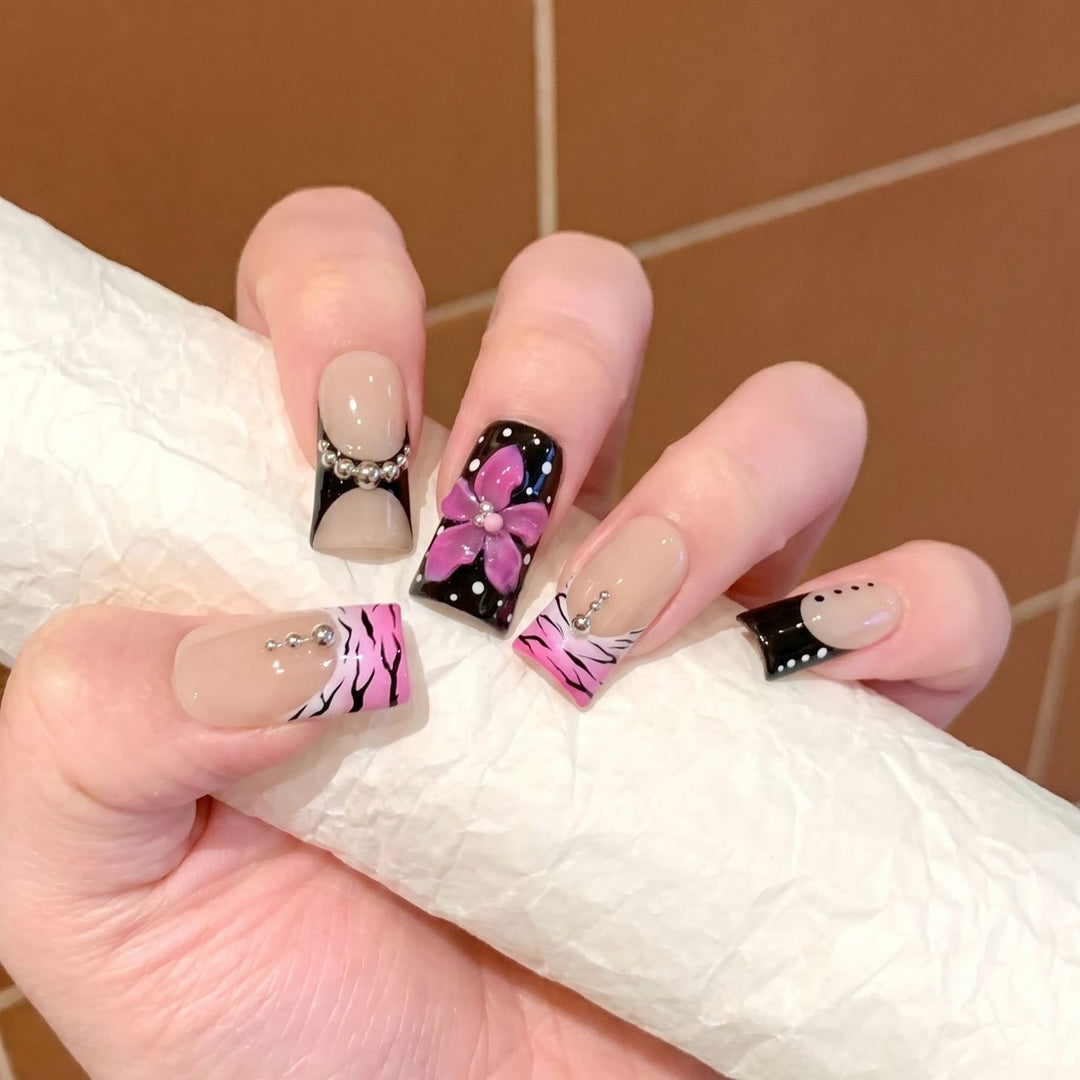 Decorative Press-On Nail Set with Floral and Striped Design Bowlift