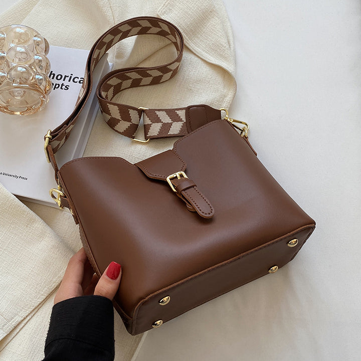 Versatile Chic Crossbody Bag Bowlift