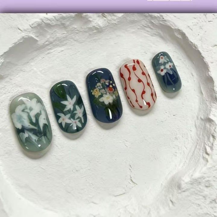 Artistic Cat-Themed Press-On Nail Art Set Bowlift
