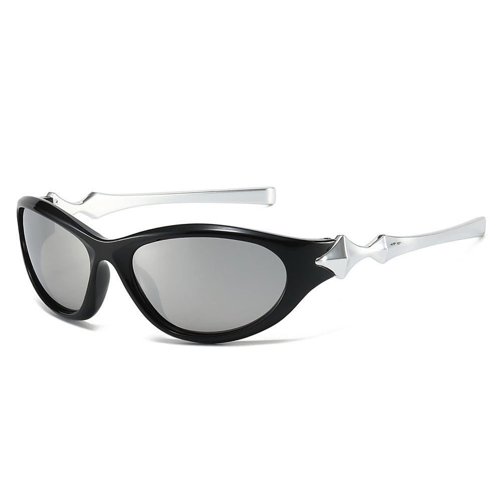 Fashion-Forward Vintage-Inspired Cat-Eye Sunglasses Bowlift