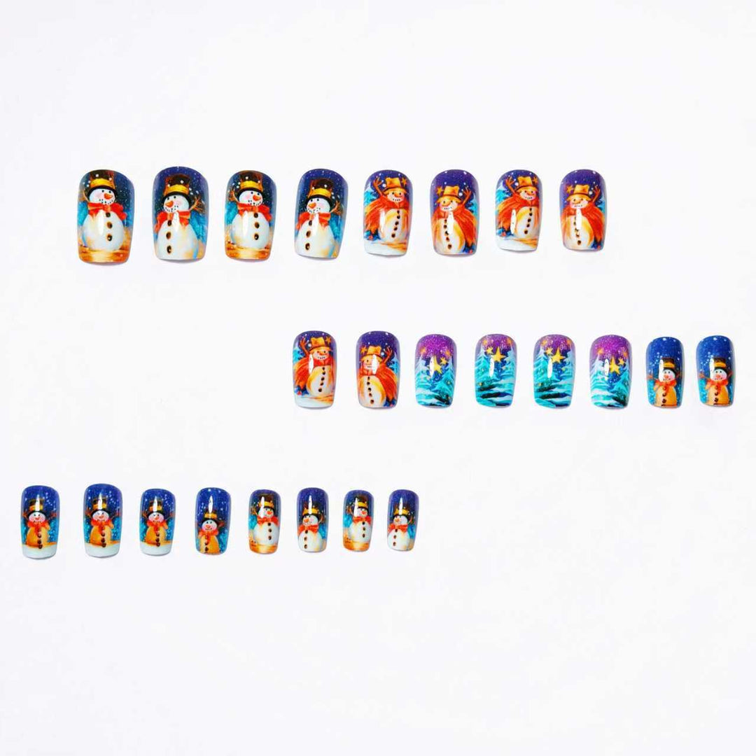 Artificial nails with cheerful snowman design Bowlift
