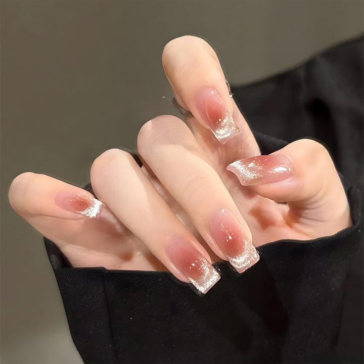 Artificial nail set with elegant glitter finish Bowlift