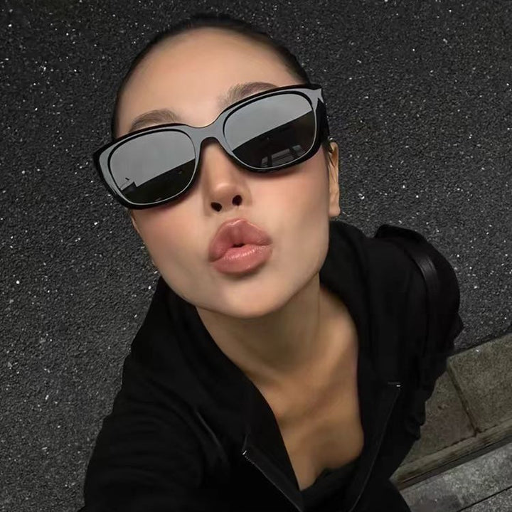 Women's sunglasses in a modern, stylish design Bowlift