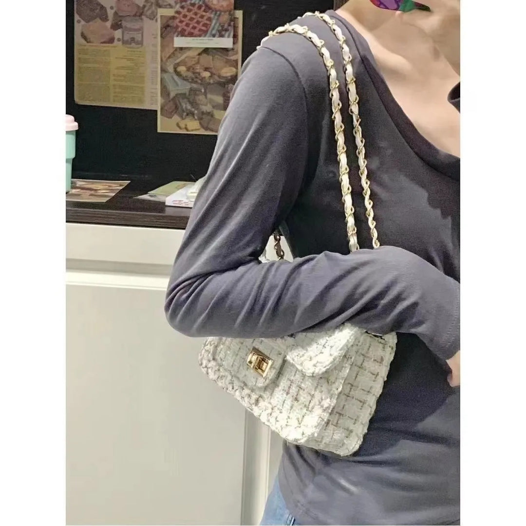 Textured Chain-Detail Crossbody Bag Bowlift