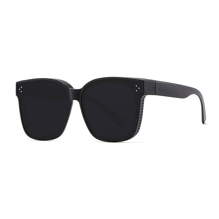 Women Square Sunglasses with Protective UV Filter and Stylish Frame Bowlift