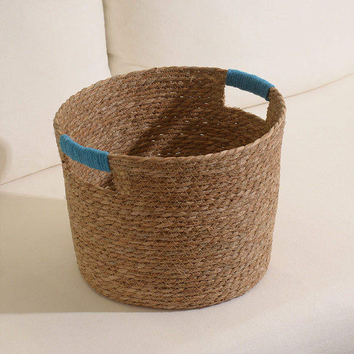 Stylish storage basket made of woven natural fibers Bowlift