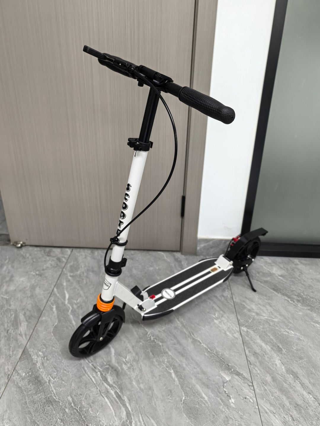 Foldable Urban Commuter Kick Scooter Bowlift