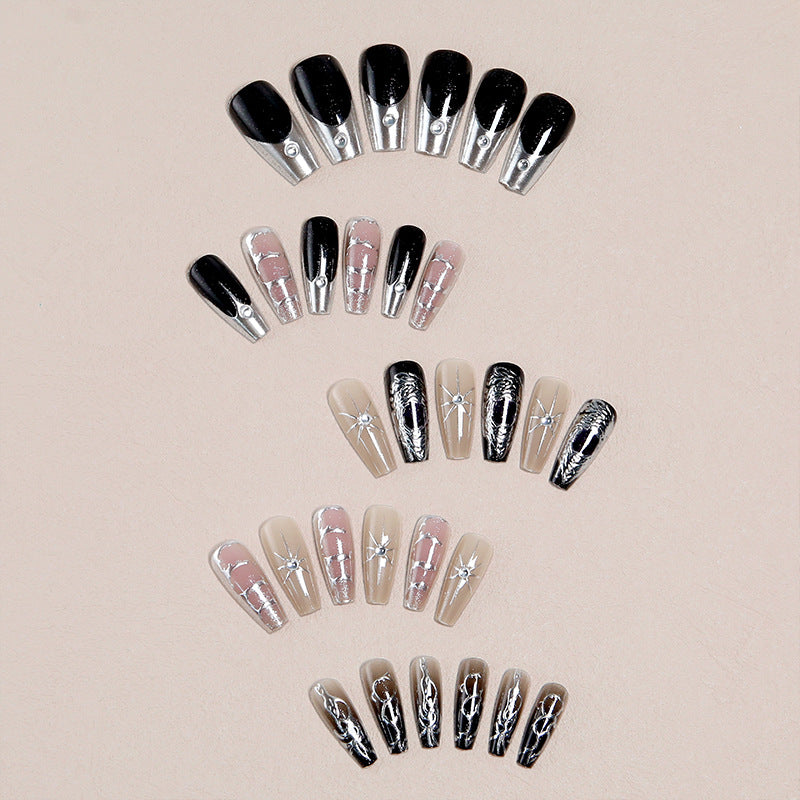 Artful nail tips with elegant patterns Bowlift