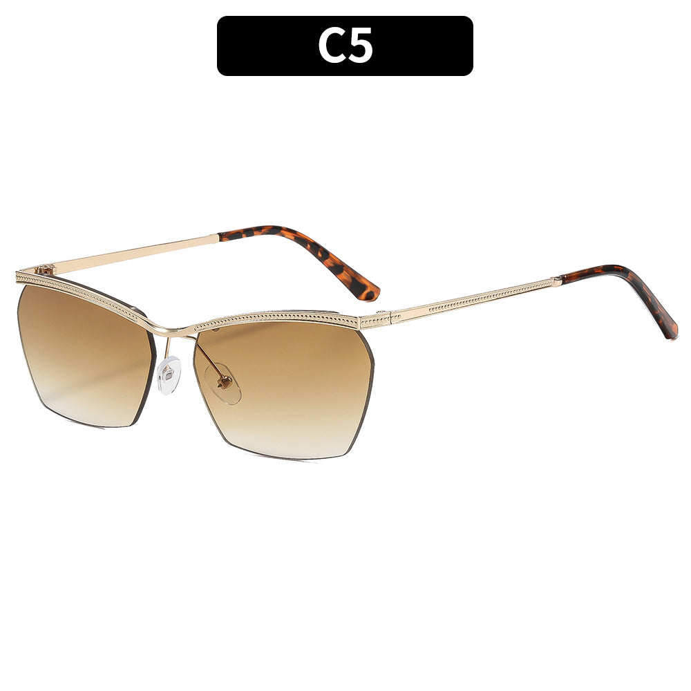 Women's Fashion Sunglasses with Delicate Frame and Gentle Gradient Bowlift