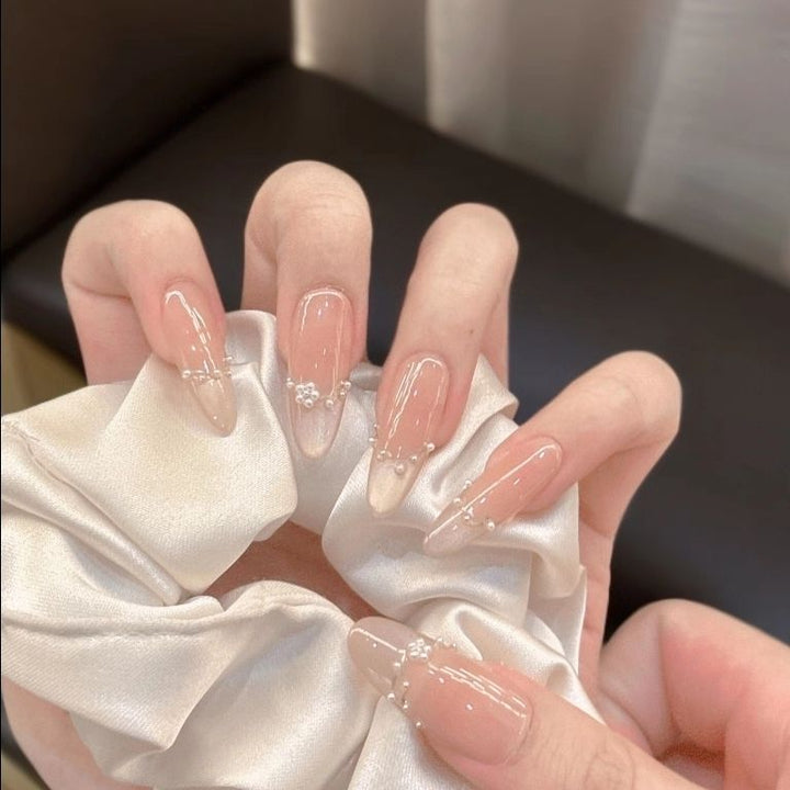 Premium Glamorous Press-On Nail Extensions Bowlift