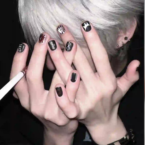 Artistic Black Themed Press-On Nail Set Bowlift