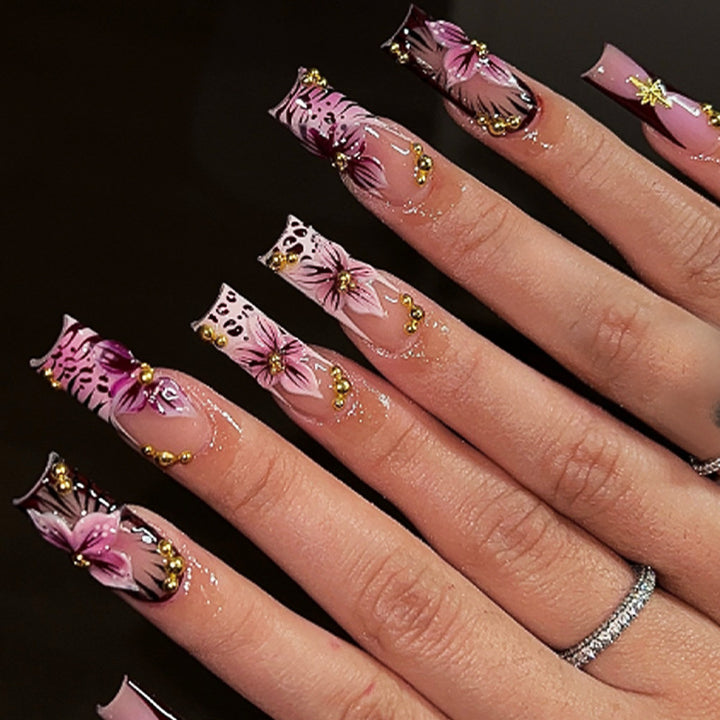 Artificial nail set with elegant flower and leopard motifs Bowlift