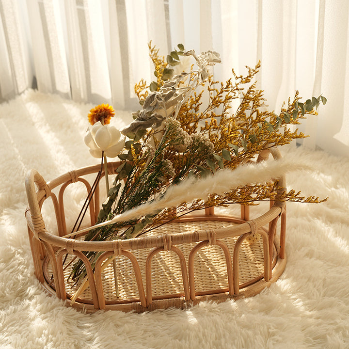 Women's oval rattan serving basket Bowlift