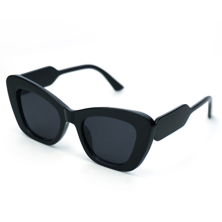 Women's Cat-Eye Sunglasses with Stylish Details Bowlift