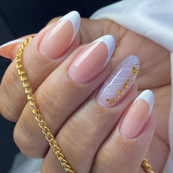 Elegant Almond-Shaped Nail Extensions Bowlift