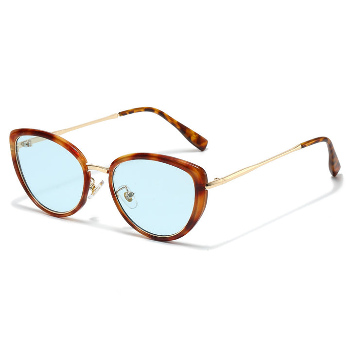 Fashion-Forward Cat-Eye Sunglasses with Trendy Tortoiseshell Frame Bowlift