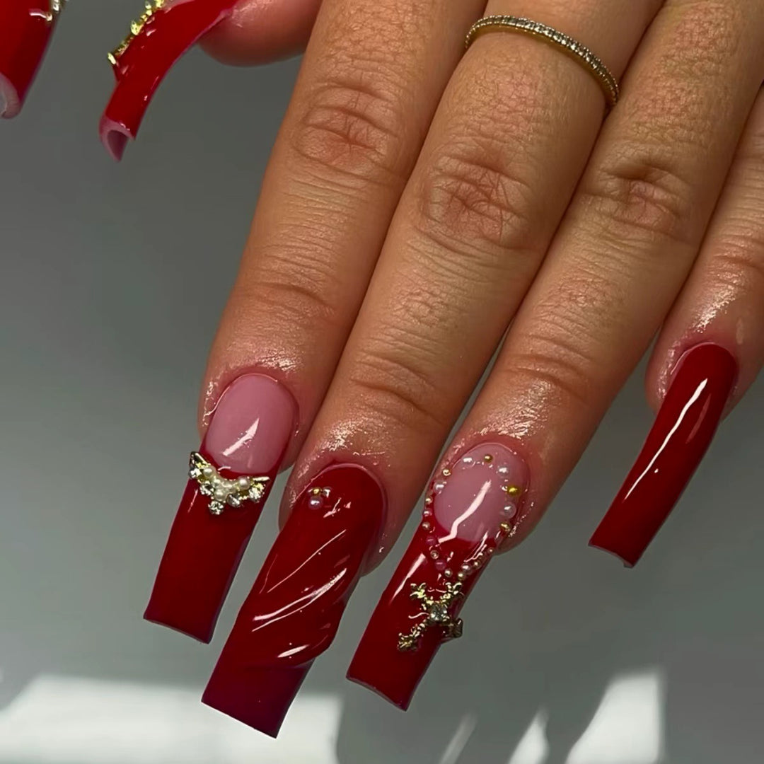 Elegant Stiletto Nail Art Bowlift