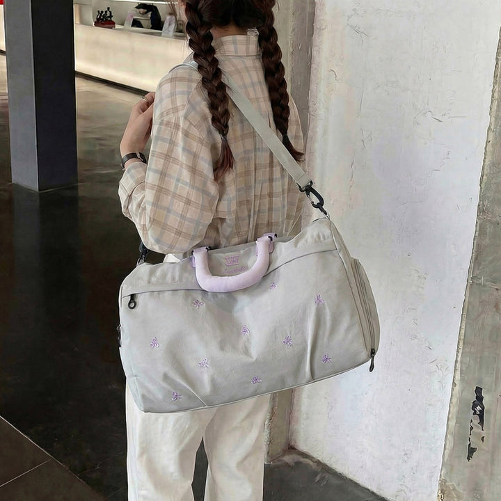 Versatile Travel Tote Bowlift