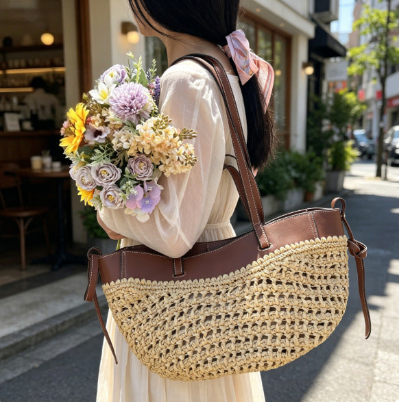 Elegant Beach Shoulder Bag Bowlift