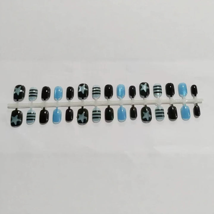 Glamorous Star and Stripe Press-On Nails Bowlift