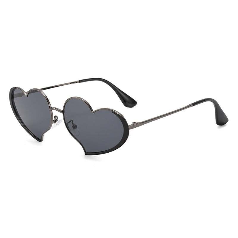 Ladies heart-shaped sunglasses with glamorous frame Bowlift
