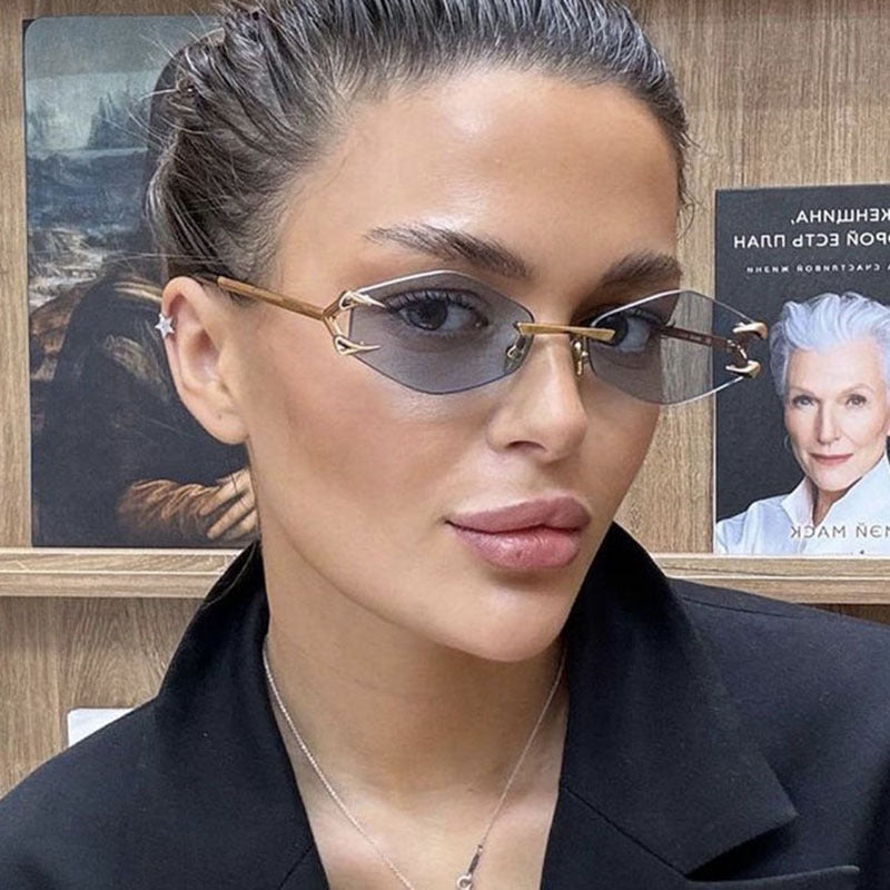 Women's extravagant hexagonal sunglasses with innovative frame and UV protection Bowlift