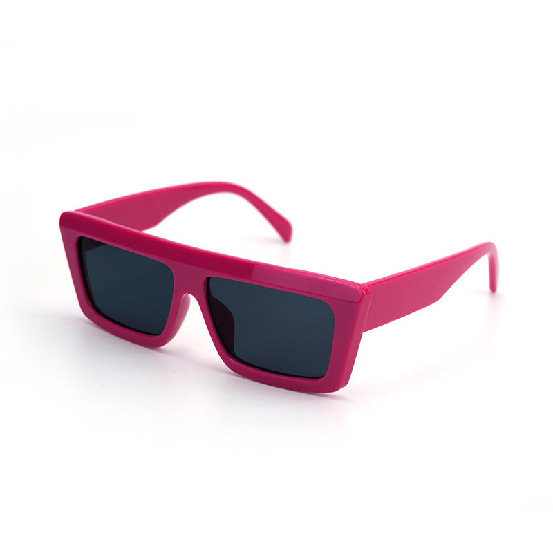 Women Oversized Sunglasses with Modern and Angular Design Bowlift