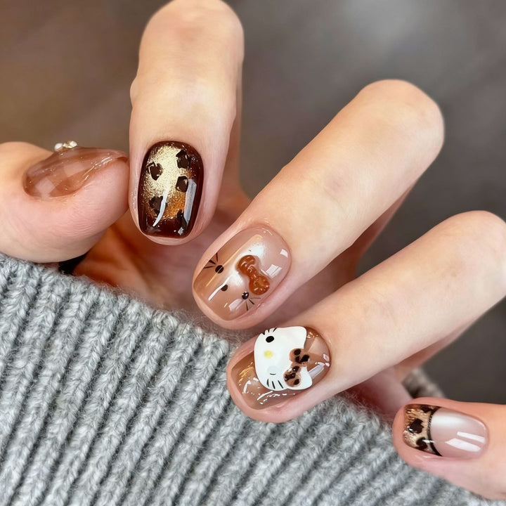 Glamorous artificial nails with creative embellishments Bowlift