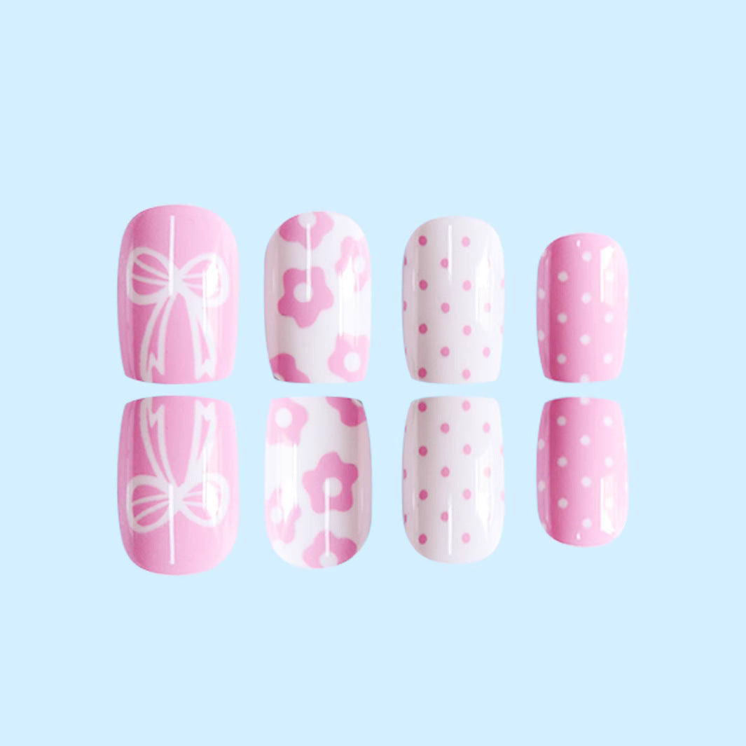 Artfully Designed Press-On Nail Set Bowlift