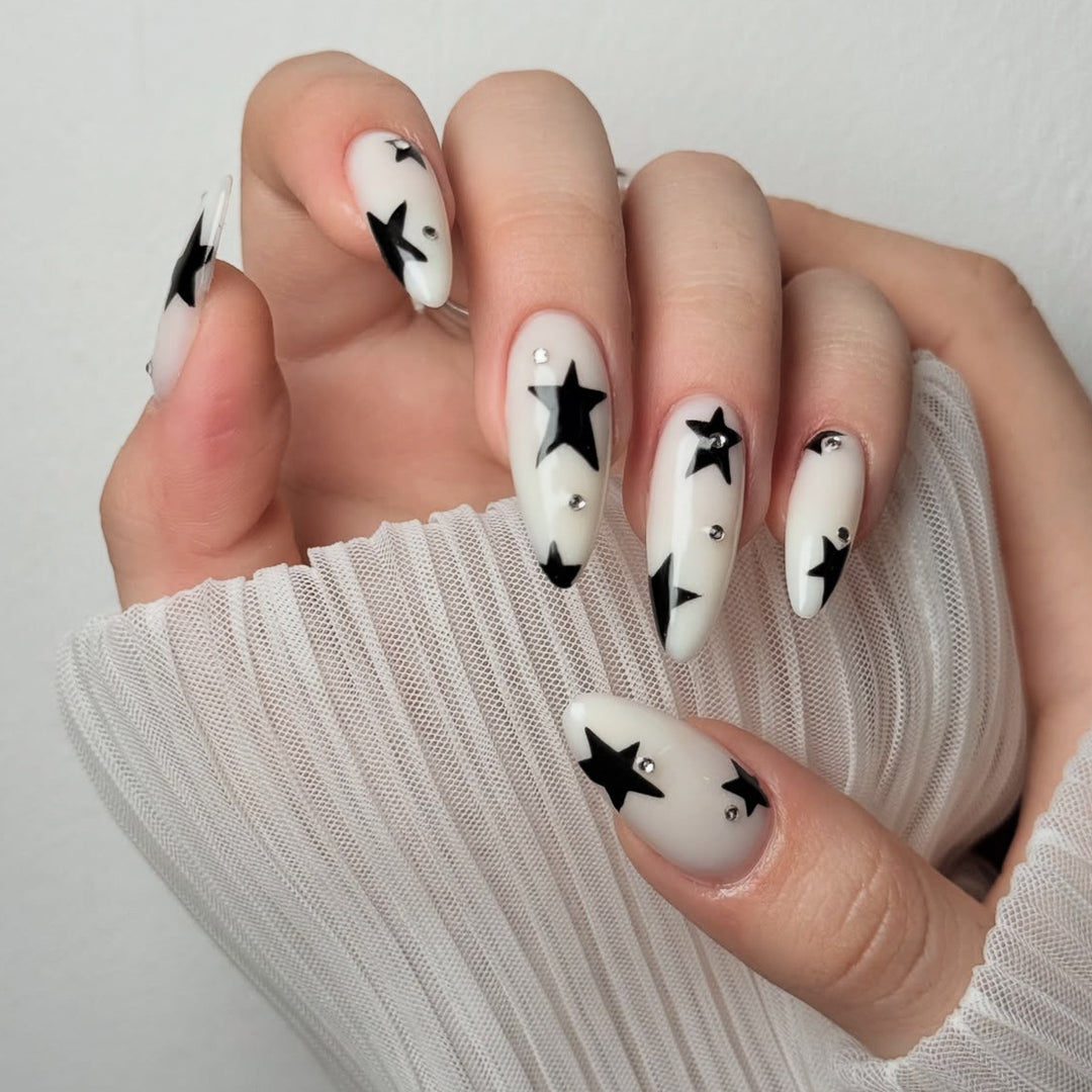 Star-Accent Stiletto Nail Art Extensions Bowlift