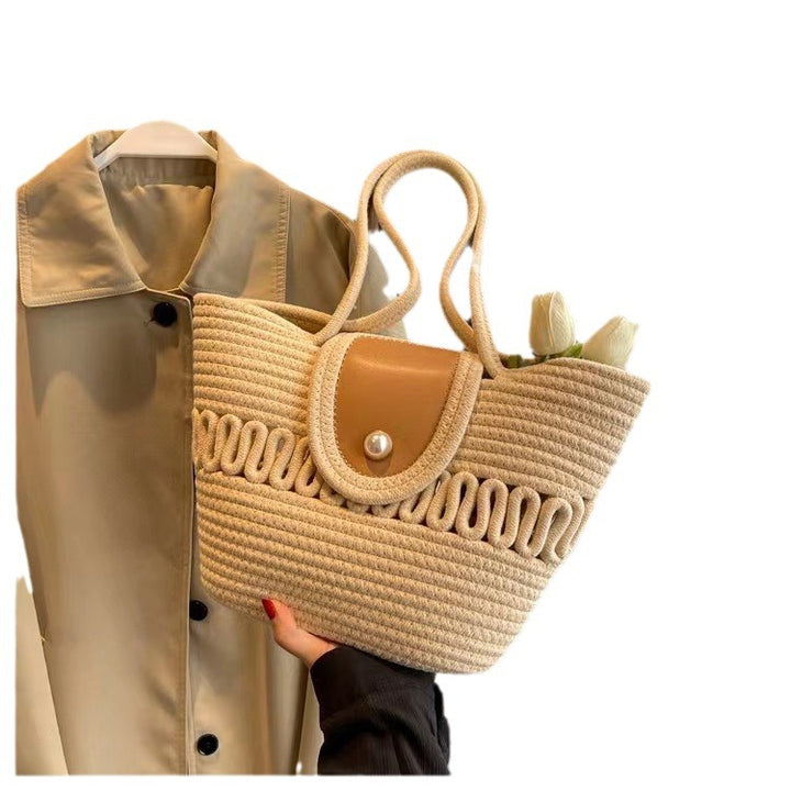 Handcrafted basket bag with elegant leather trim Bowlift