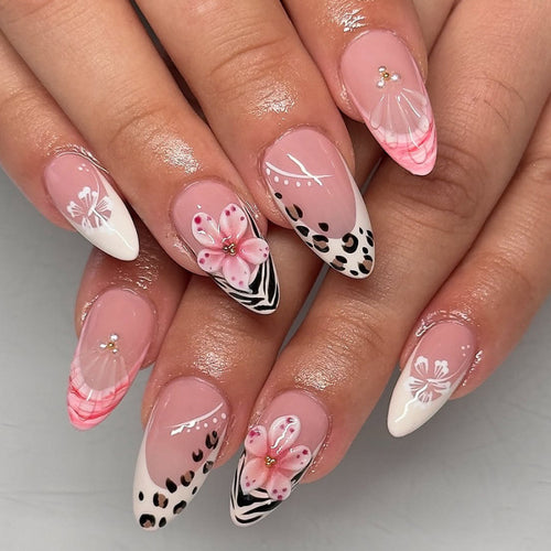 Artificial nail set with floral decorations and elegant patterns Bowlift