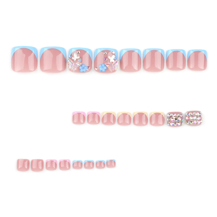 Artful toenail art with glitter and flower motifs Bowlift