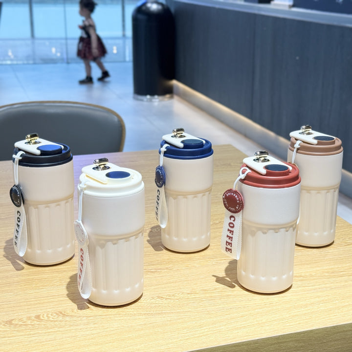 Ladies insulated cup with practical carrying strap Bowlift
