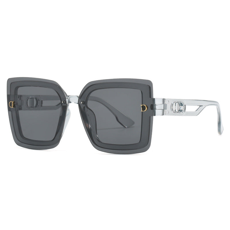 Ladies fashionable oversized sunglasses in geometric design Bowlift