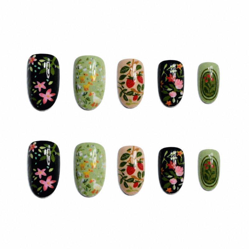 Artificial nails with floral design Bowlift