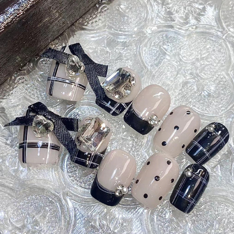 Luxury Press-On Nail Set with Glitter Accent Bowlift