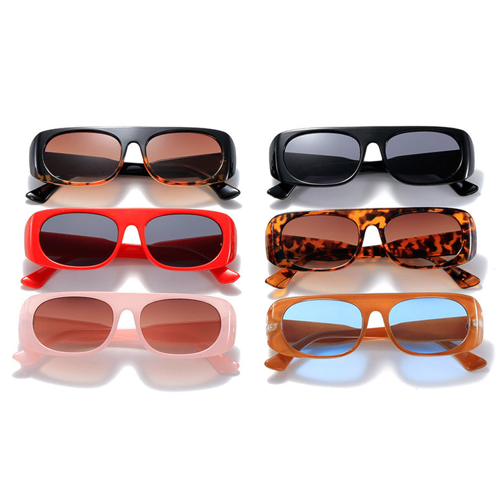 Women's stylish sunglasses in elegant shield design Bowlift