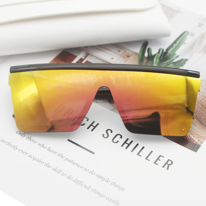 Women’s Sporty Sunglasses in Trendy Shield Design Bowlift