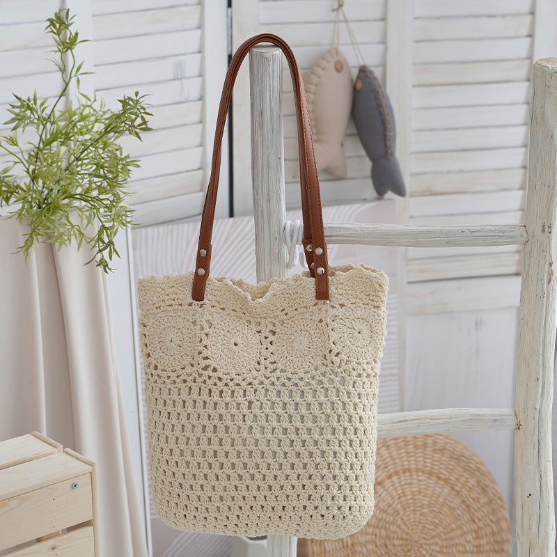 Handwoven bast bag Bowlift